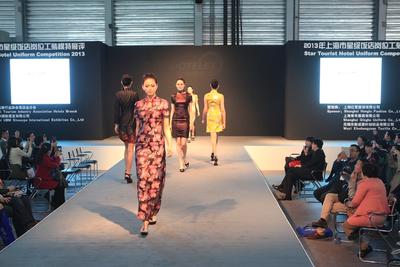 上海星級飯店崗位工裝秀現場 